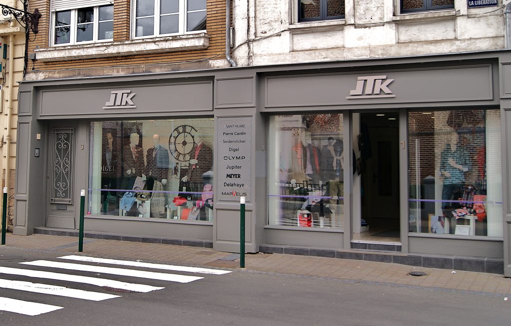 Réalisation d'une façage de magasin